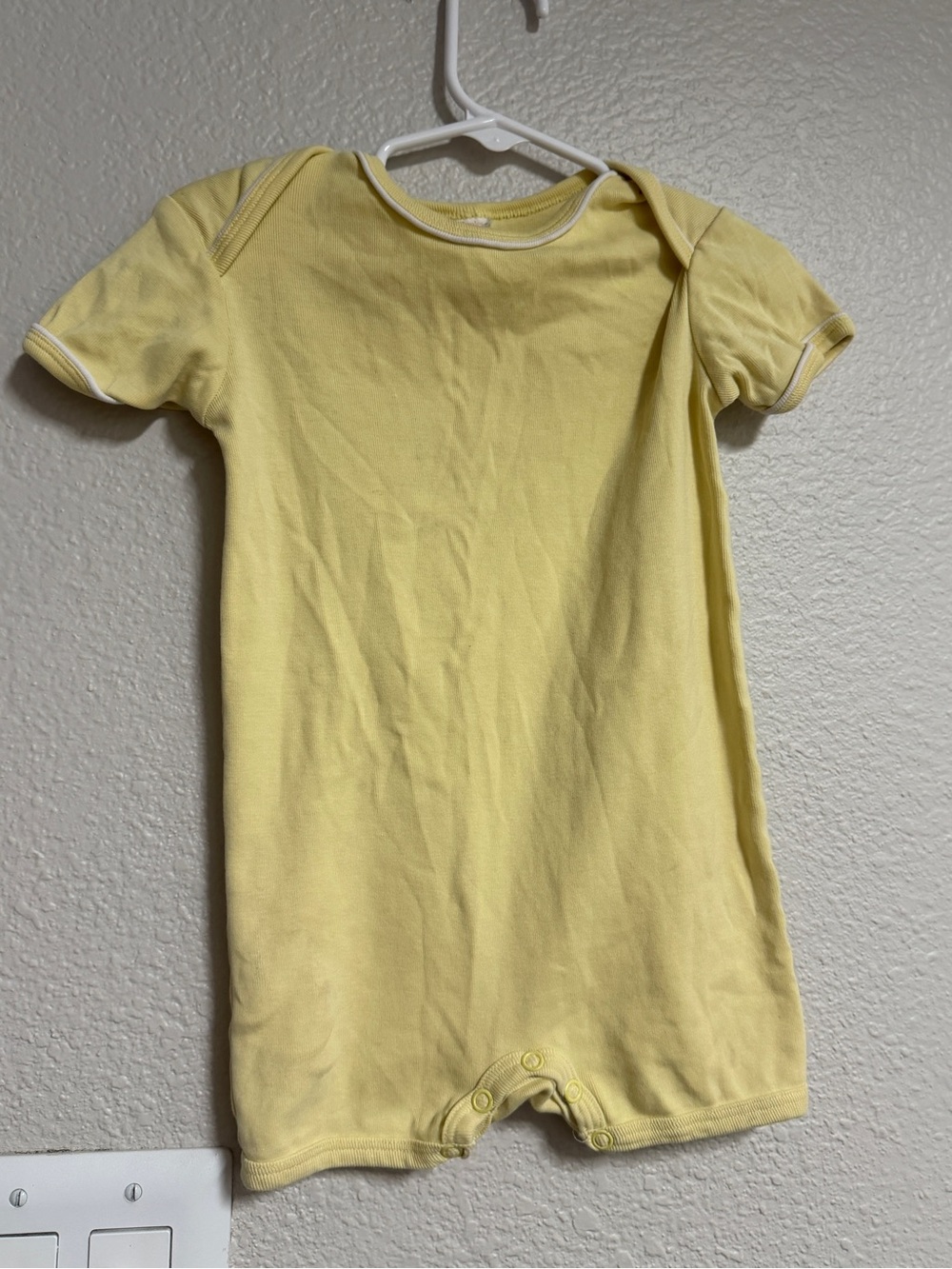 Soft Yellow Short-Sleeve Baby One-Piece Bodysuit